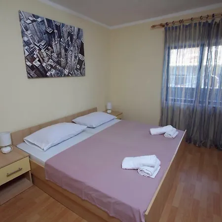 Διαμέρισμα Apartman Radic *